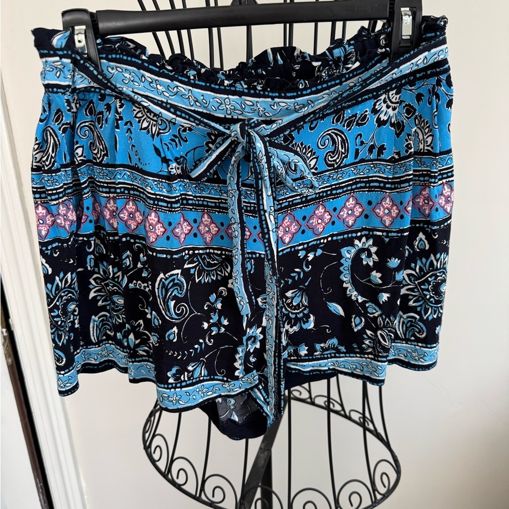 LOFT Boho Floral Patterned Shorts